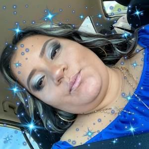 Meet your Posher, Angelica